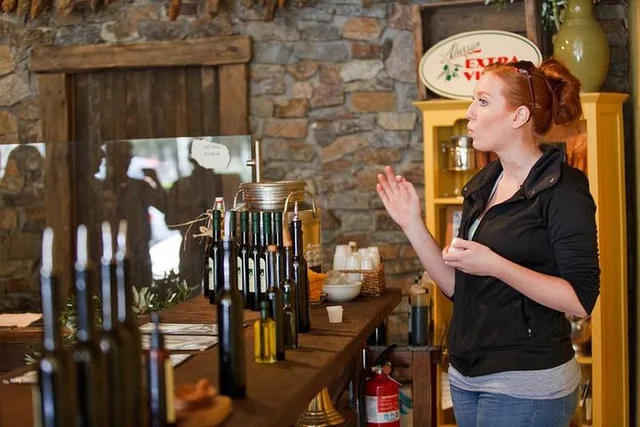 Sonoma Walking Food and Wine Tour - Image 4