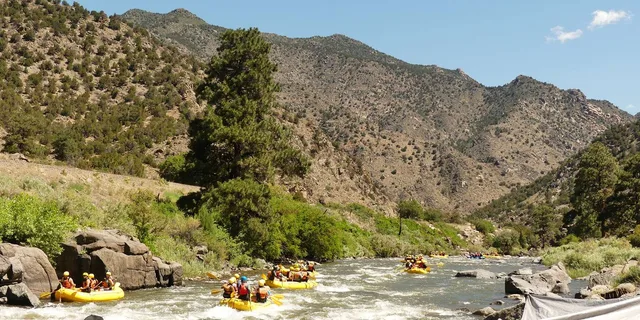 Cañon City Bighorn Sheep Canyon Rafting and Zipline Adventure - Image 1