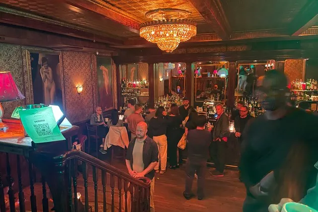 New York City Nightlife Tour with Drinks - Image 5