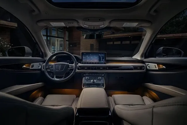 Chicago Airport Sedan Transfer - Image 4