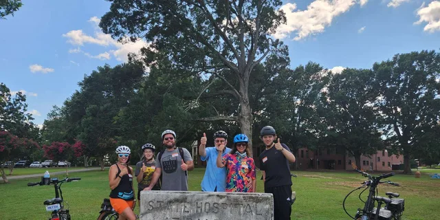 Raleigh E-bike Ghost Tour - Image 2