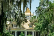 Charleston Magnolia Plantation Tour with Transport thumbnail 1