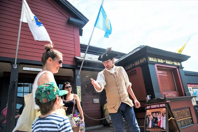 Boston Tea Party Ships and Museum Tour - Image 4