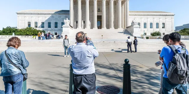 Washington D.C. Capitol and Library of Congress Tour - Image 3