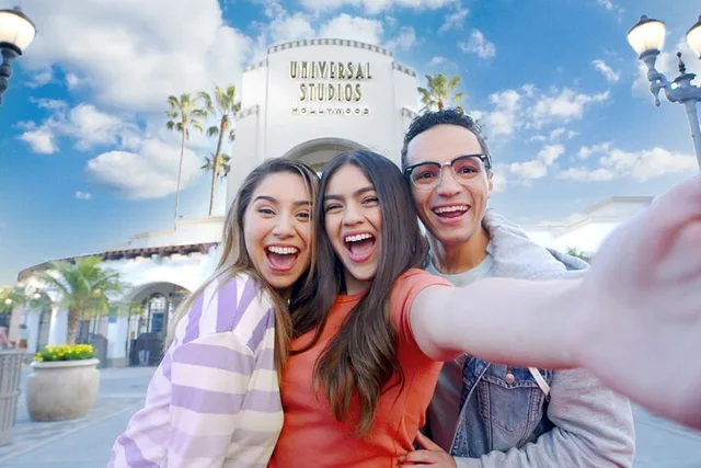 Los Angeles Universal Studios Express Ticket - Image 1