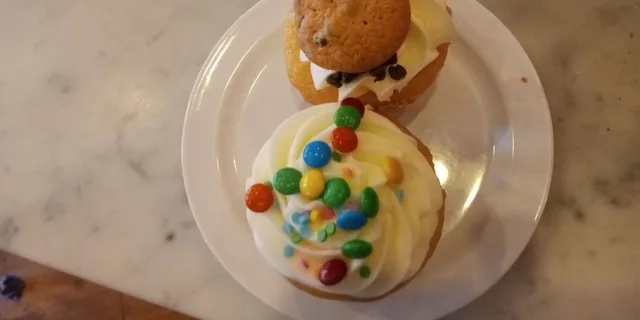 New York City Greenwich Village Food Walking Tour - Image 3